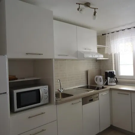 13763b Apartment Orebic